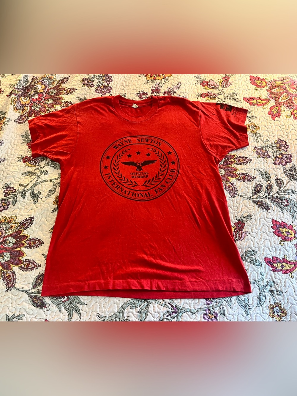 Vintage Screen Stars Wayne Newton International Fan Club Tshirt XL Red Band Tee